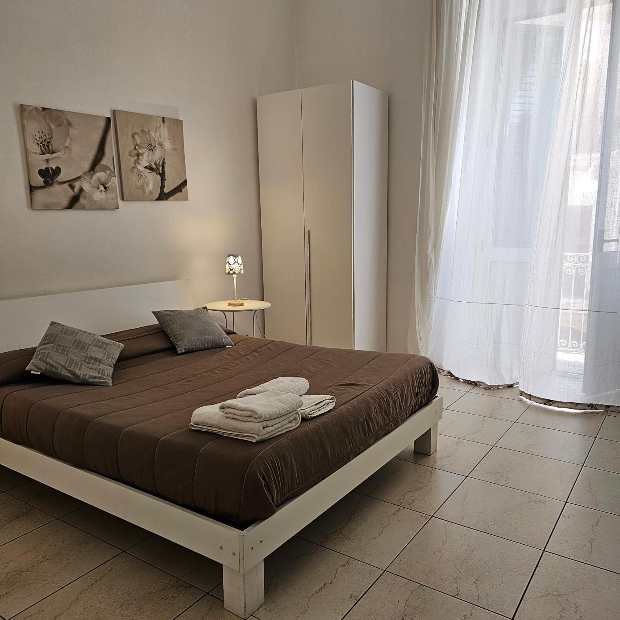 Duca70 "Suite Home" Taranto Eksteriør bilde