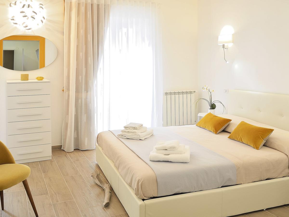 Duca70 "Suite Home" Taranto Eksteriør bilde